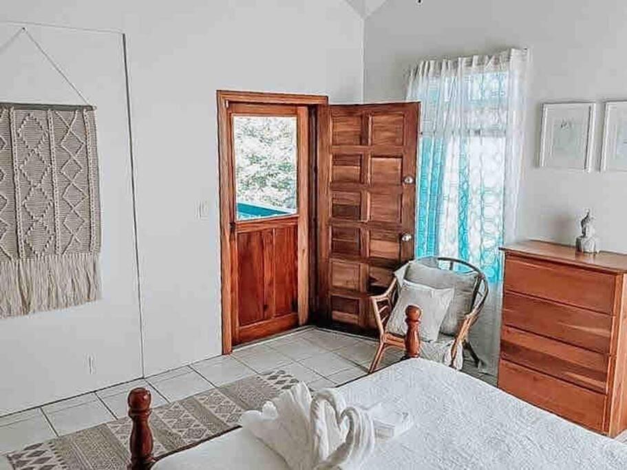 Vacation Home Blue Lotus Cayo Caulker Exterior foto
