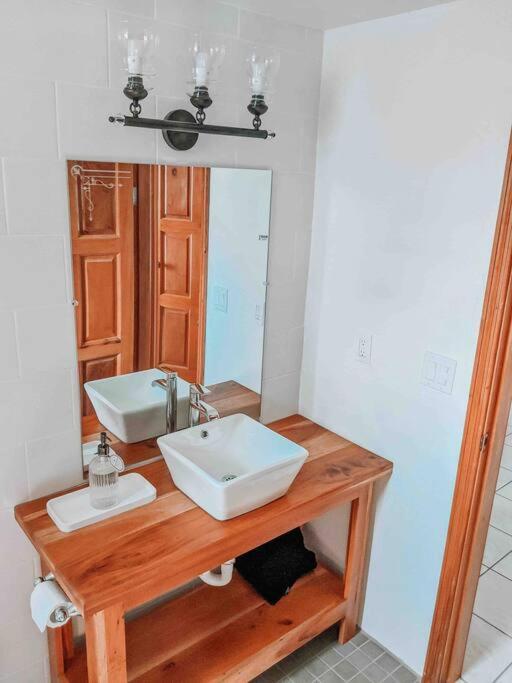 Vacation Home Blue Lotus Cayo Caulker Exterior foto